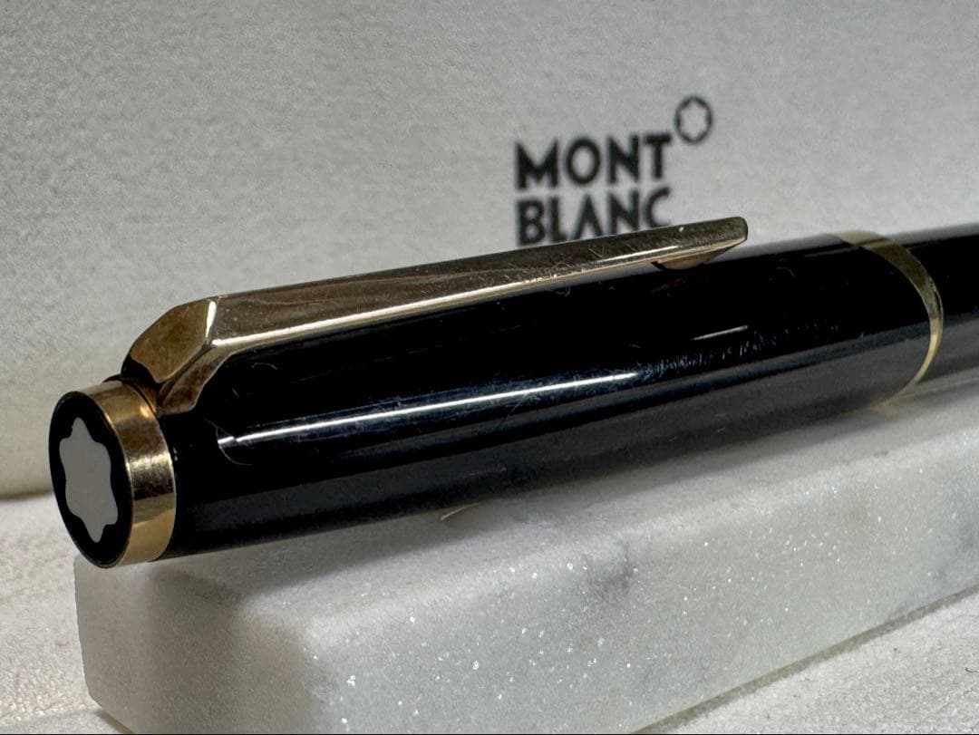 【極美品】モンブラン NO 121 万年筆 ペン先18K ブラック 極細字