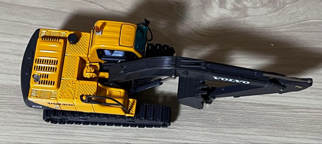 建機 VOLVO EC210 油圧ショベル 1/50 ミニチュア おまけ付き！