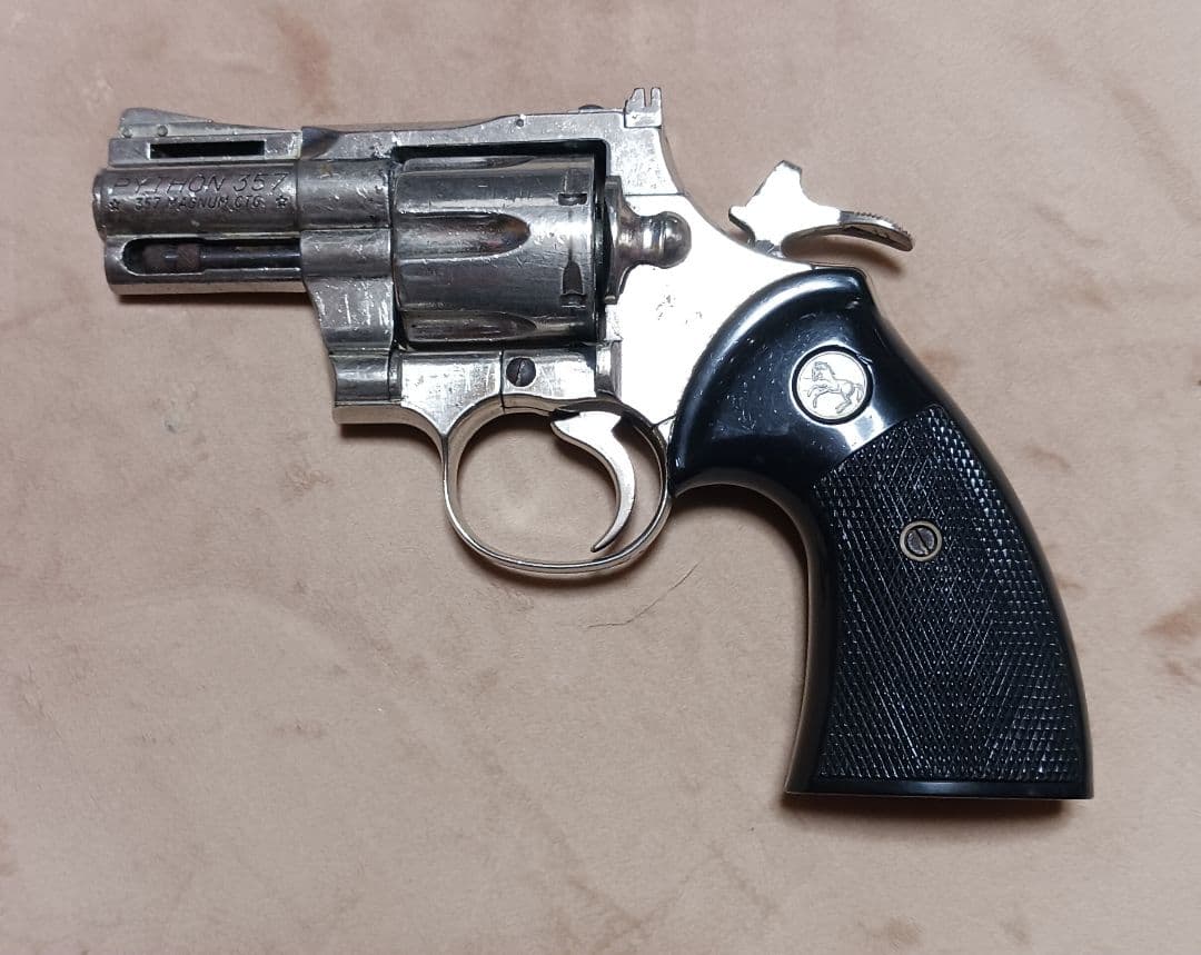 国際 金属製モデルガン　パイソン357(本体のみ)　SMGマーク有り 銃口閉塞