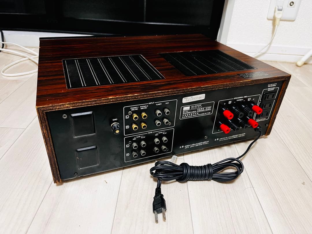 SANSUI AU-D707F プリメインアンプ￥108,000 1980年発売