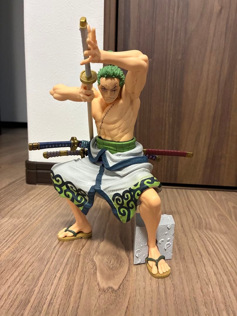 カイドウ　ジャック　キング　クイーン　フィギュア 4体セット＋ゾロ専用ページ