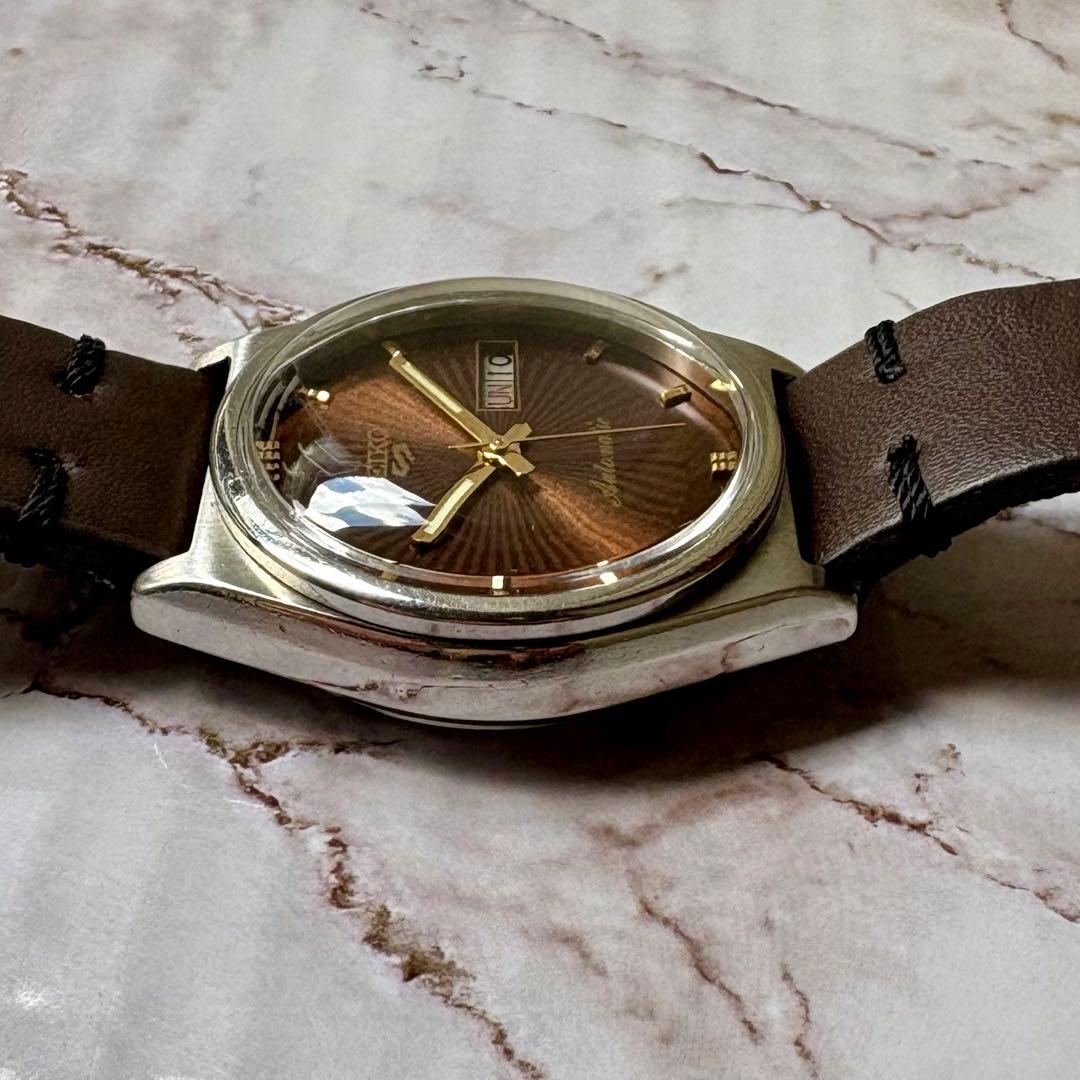 SEIKO5自動巻き メンズ腕時計 ヴィンテージ70Sデイデイト　ブラウン