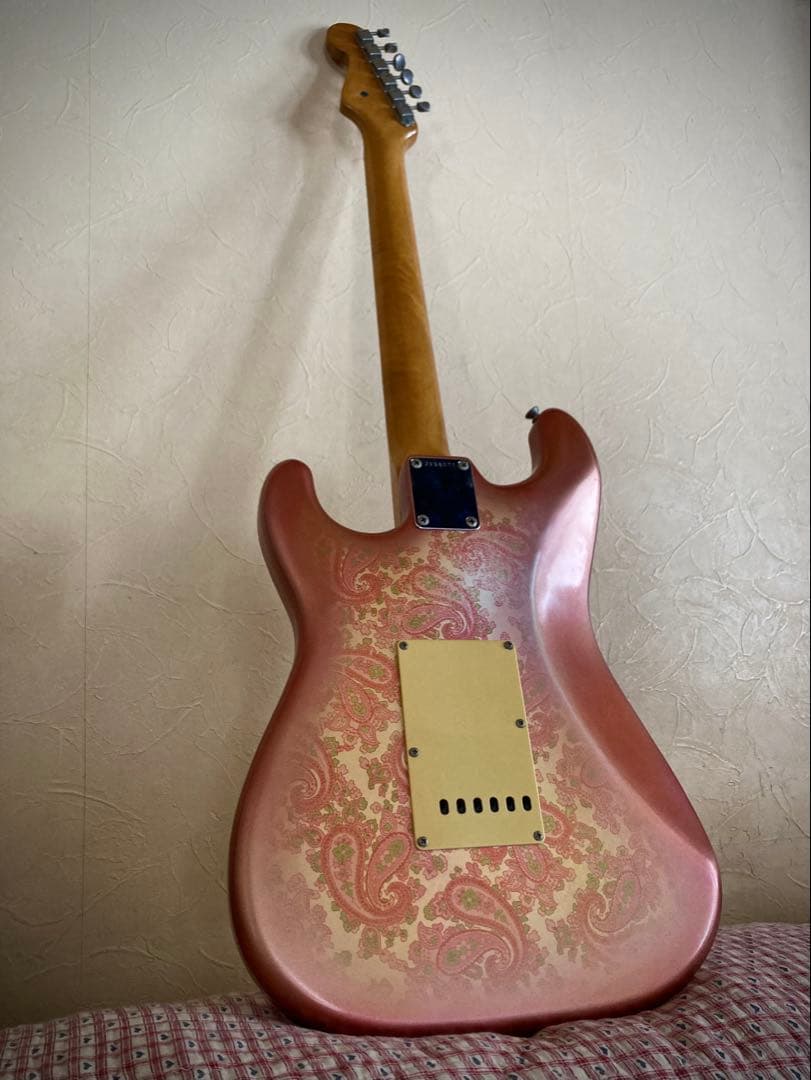 Fender Japan”JV”ペイズリーエイジドカスタム