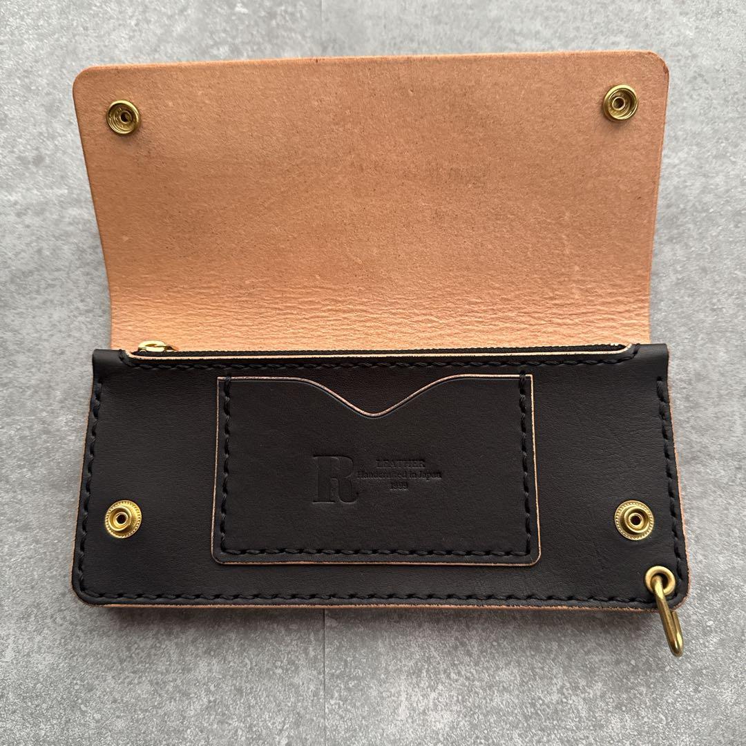 トラッカーウォレット　丘染めブラック　茶芯　3層　真鍮　長財布　ロングウォレット