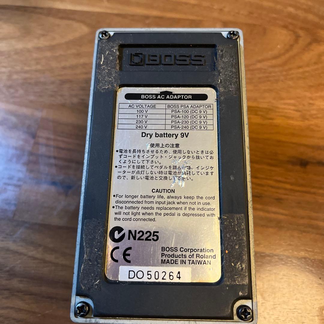 BOSS Tremolo TR-2 ギターエフェクター