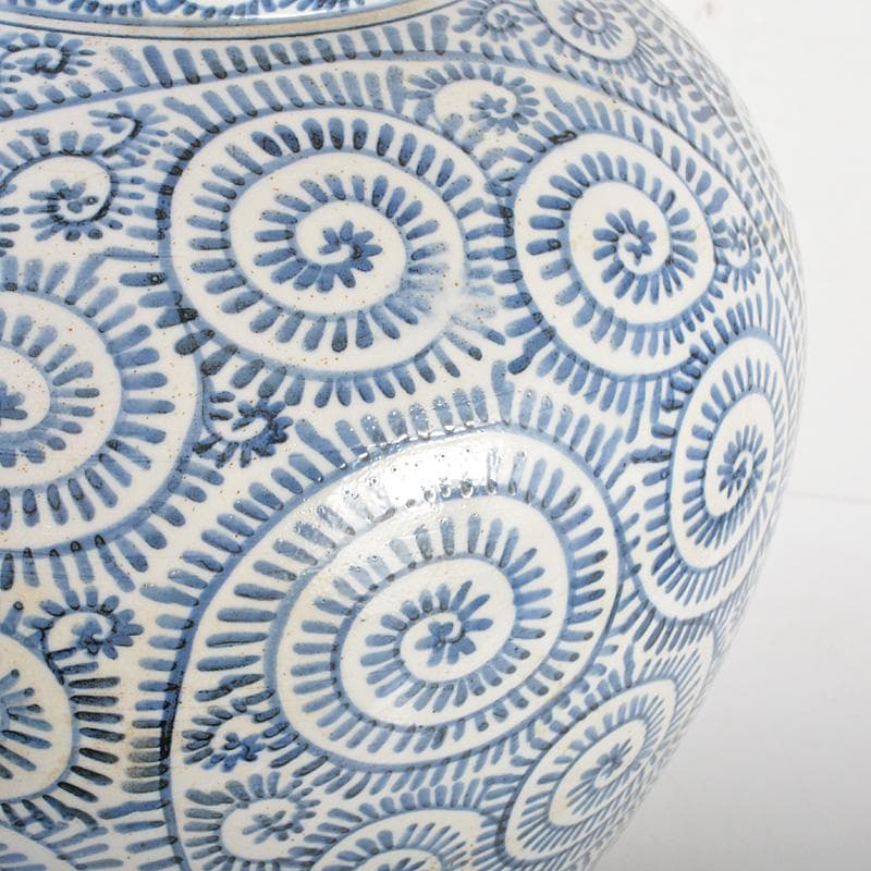 伊万里焼　古伊万里　染付　蛸唐草文　沈香壷　蓋物　飾壷　C　6047C