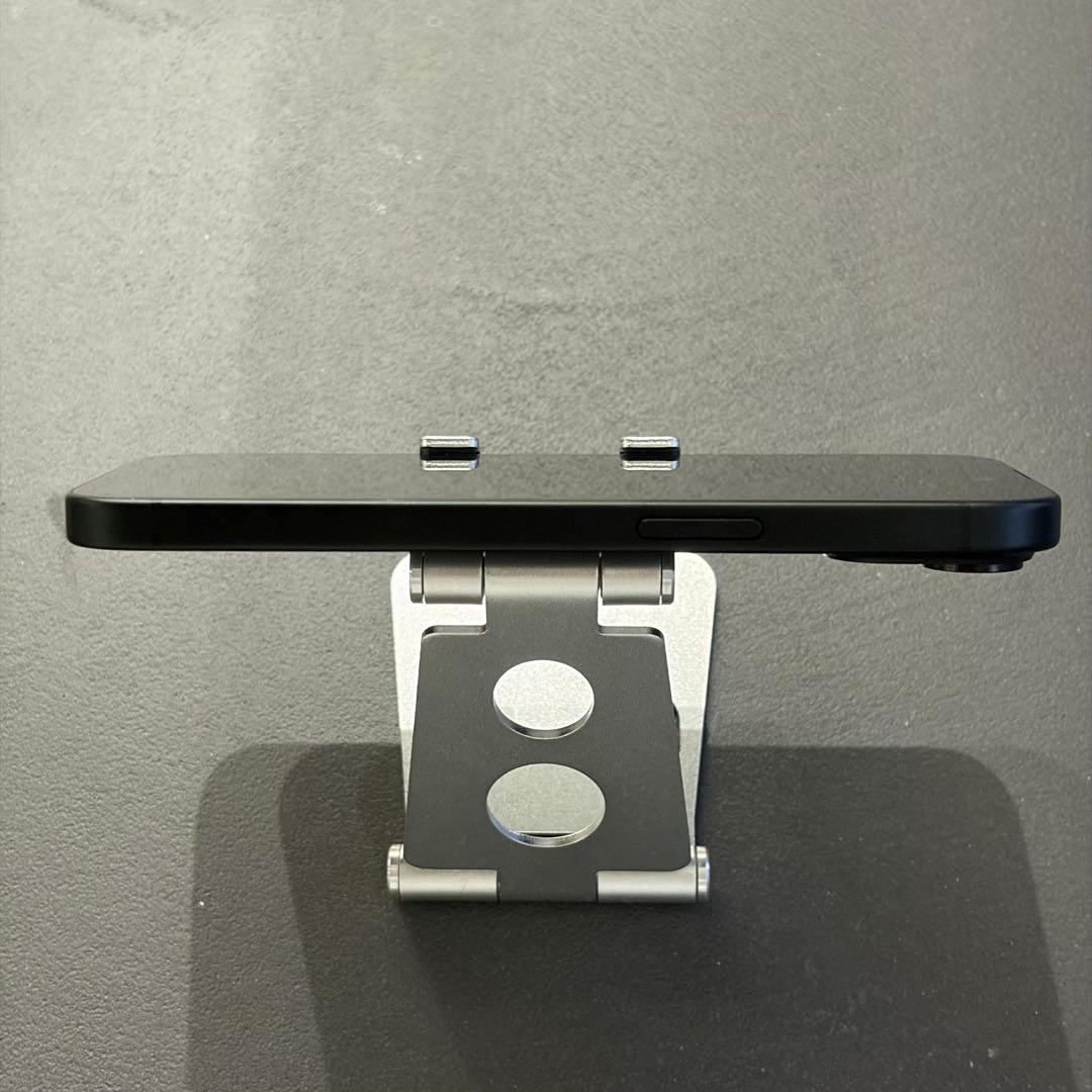 ★美品★ Apple iPhone 15 ブラック 256GB 本体 箱付き