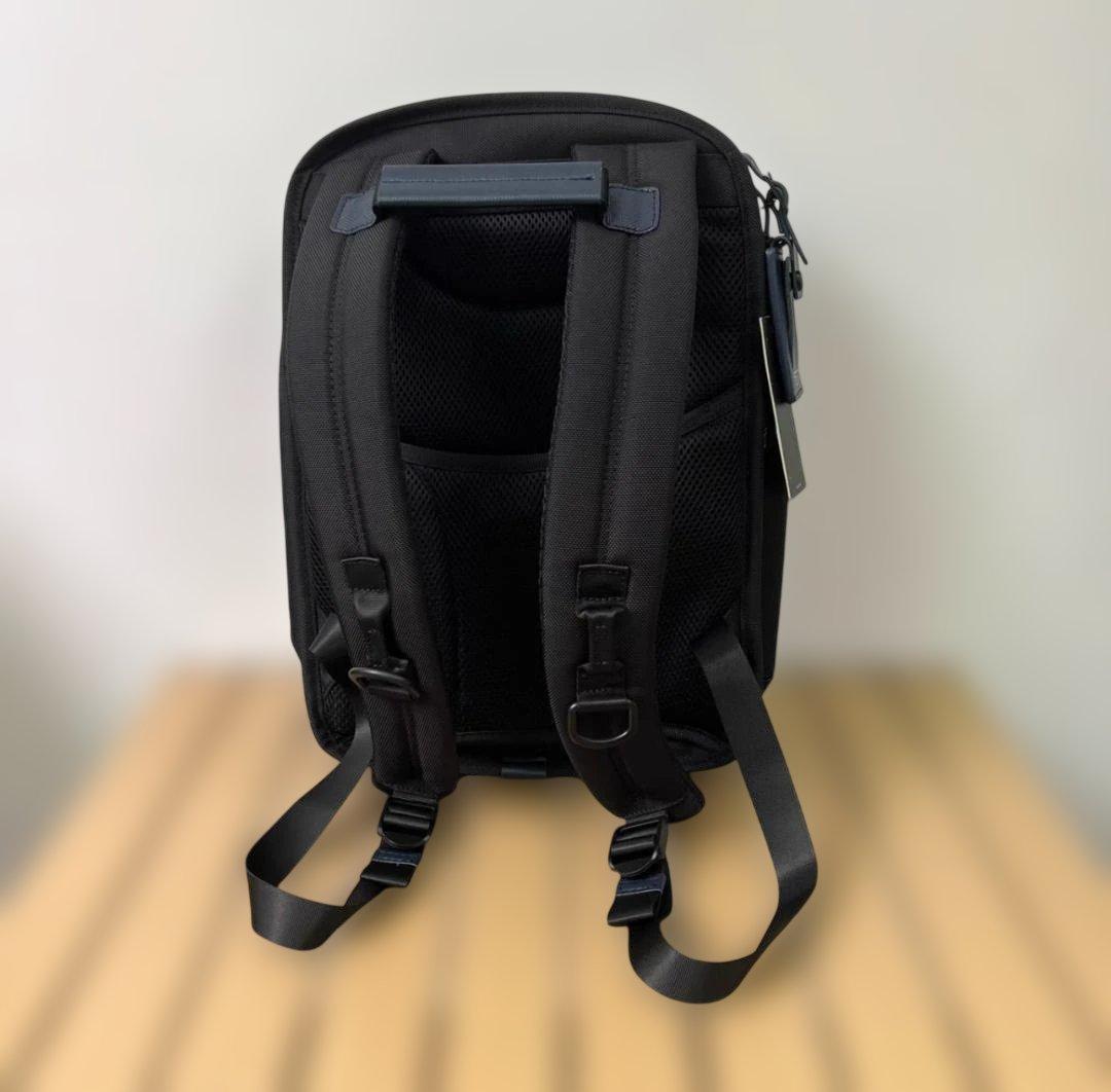 TUMI スリムバックパック ブルーライン