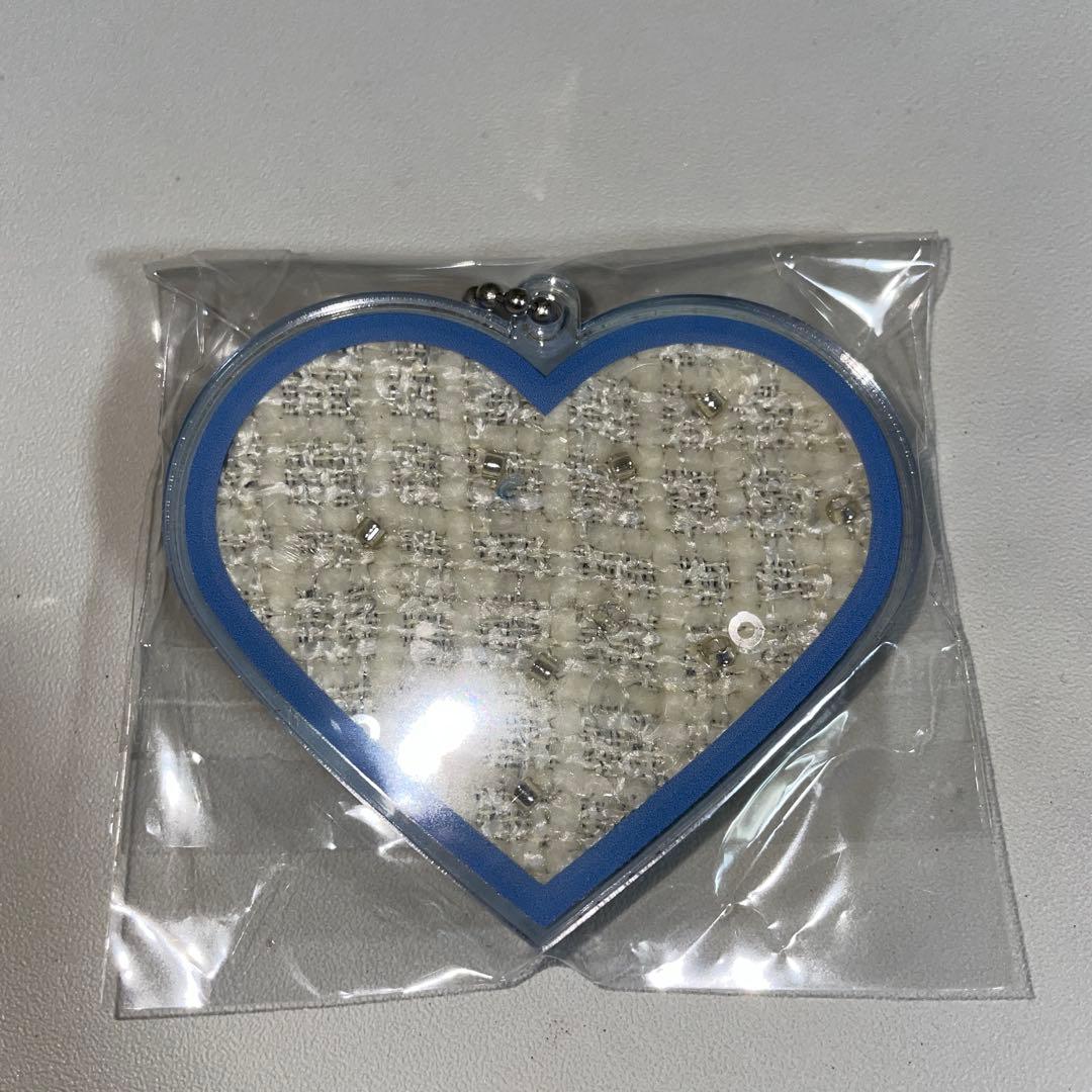 AKB48 大丸東京 劇場大衣装展 衣装生地キーホルダー ミラー