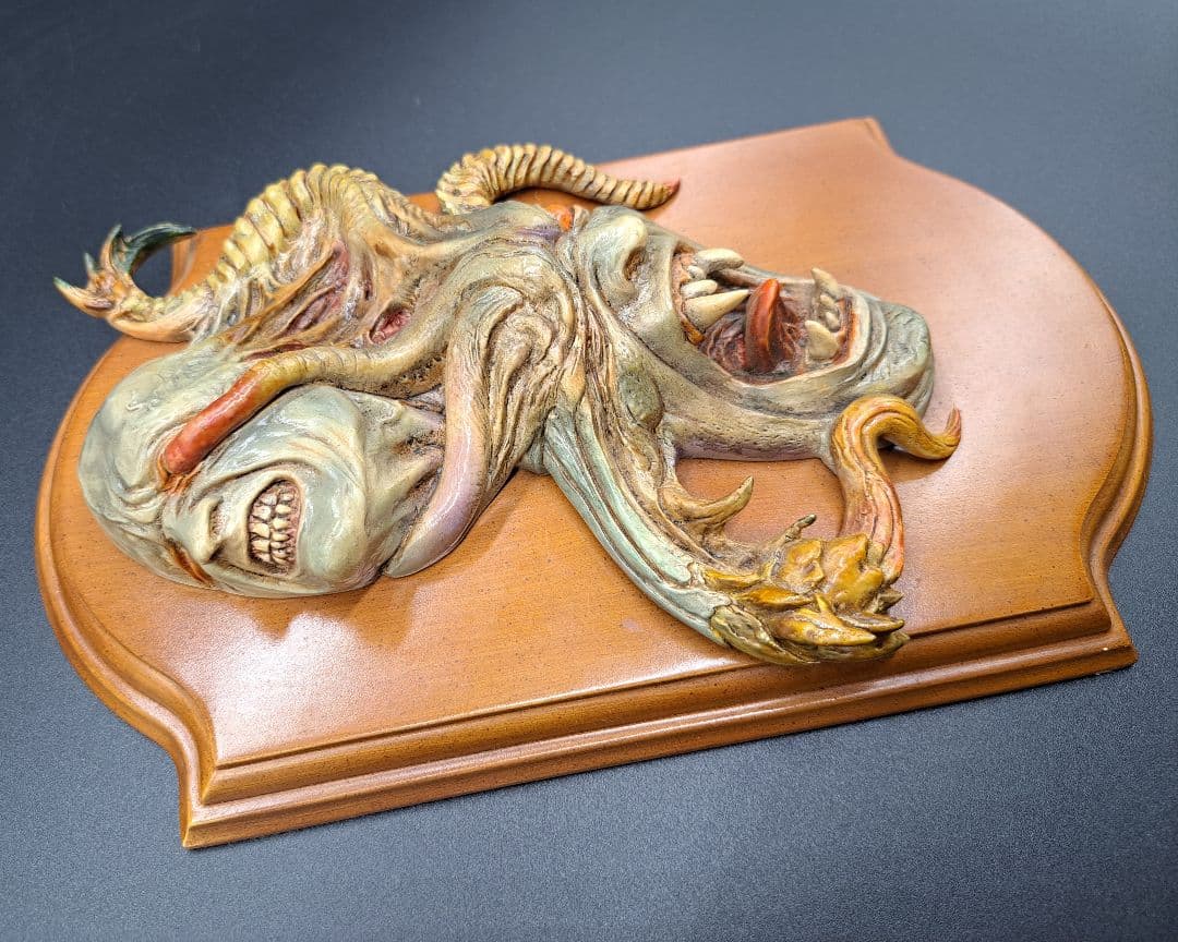 フューチャーモデルズ ベルベットアイズバッジ 高柳祐介 壁掛けインテリア韮沢靖等