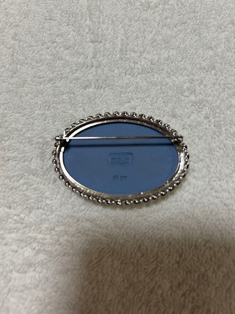 【新品未使用品、最終お値下げ】Wedgewood ブローチ