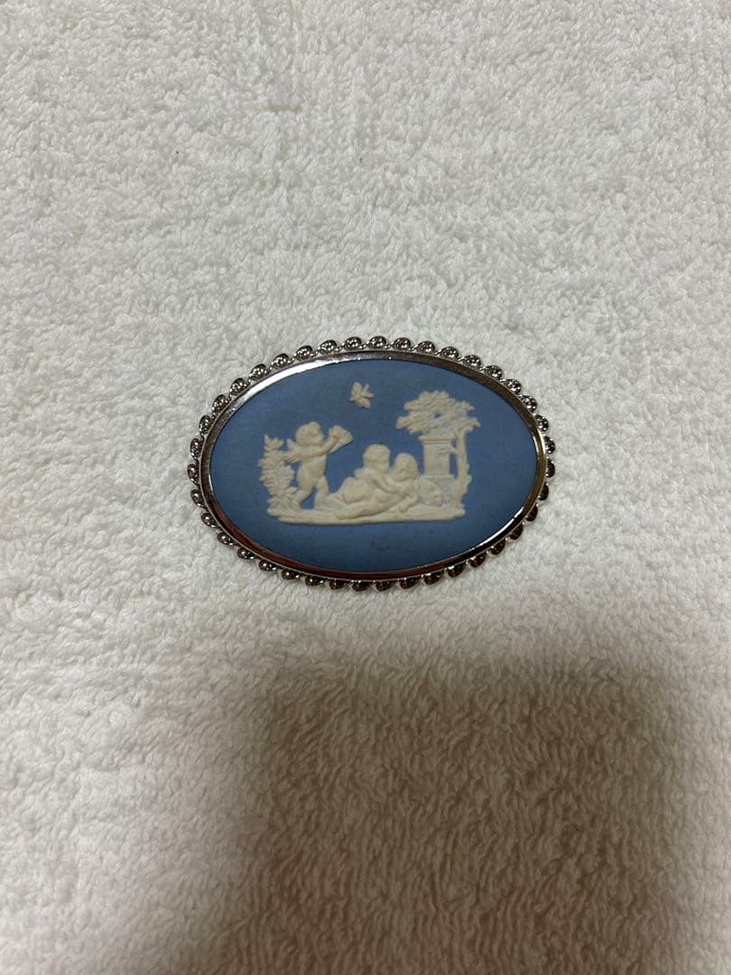 【新品未使用品、最終お値下げ】Wedgewood ブローチ