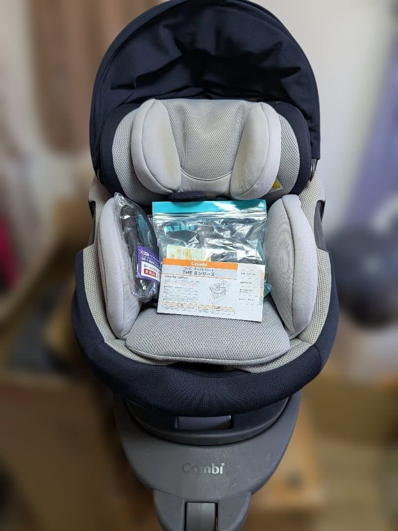 一部シミ有り　Combi THE S Air ISOFIX エッグショック