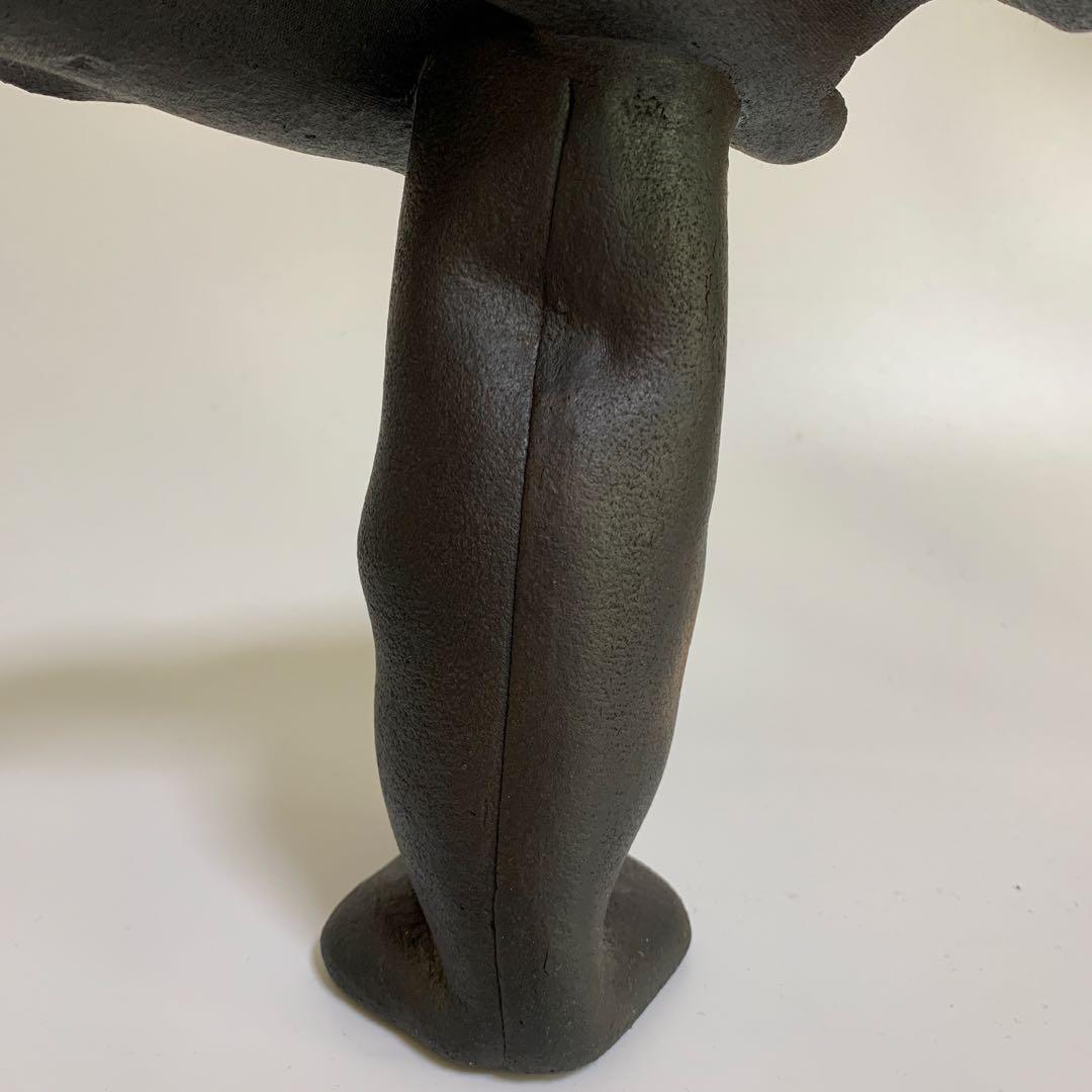 あらたにみさ子さん作　黒陶花入　銘「浮き雲」　共箱・共布・陶歴付