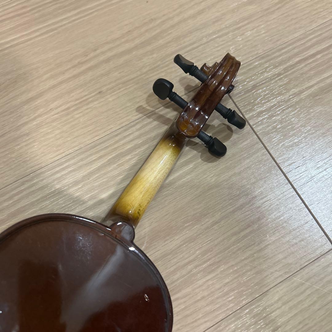 バイオリン　調律済み　弦、ケース付き