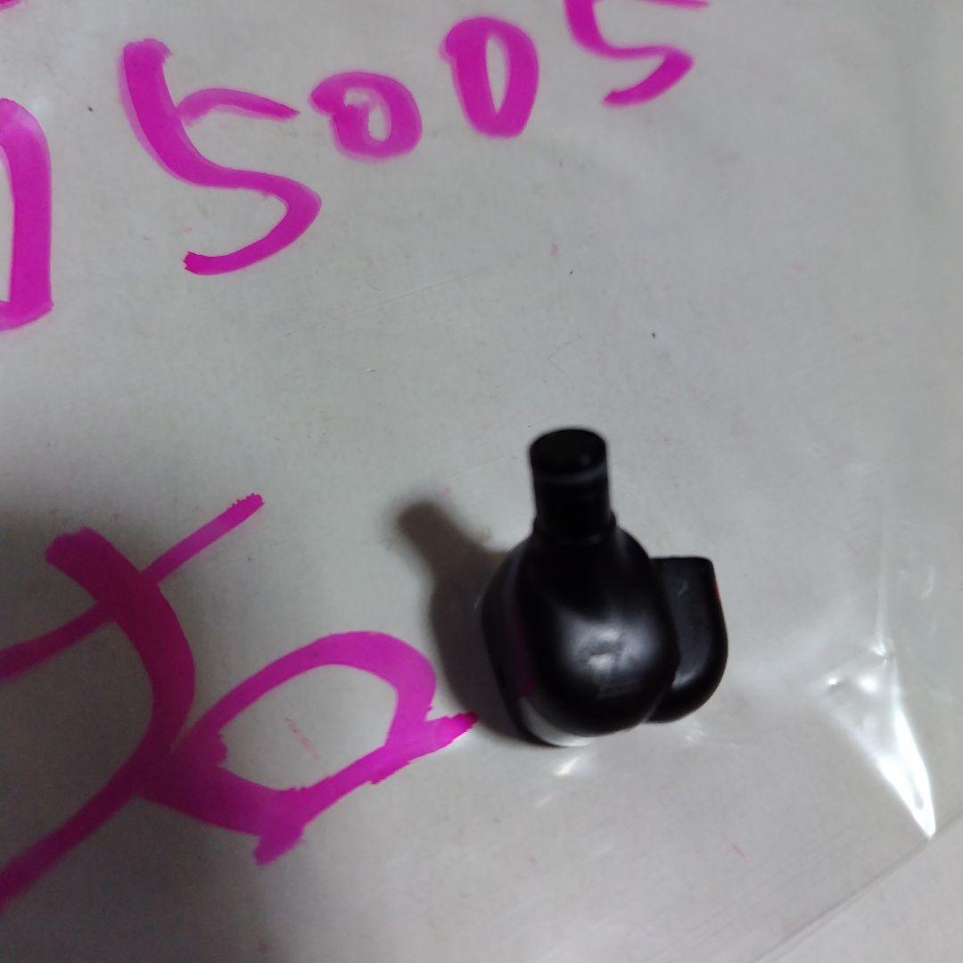 AKG N5005 ワイヤレスイヤホン ブラック右側