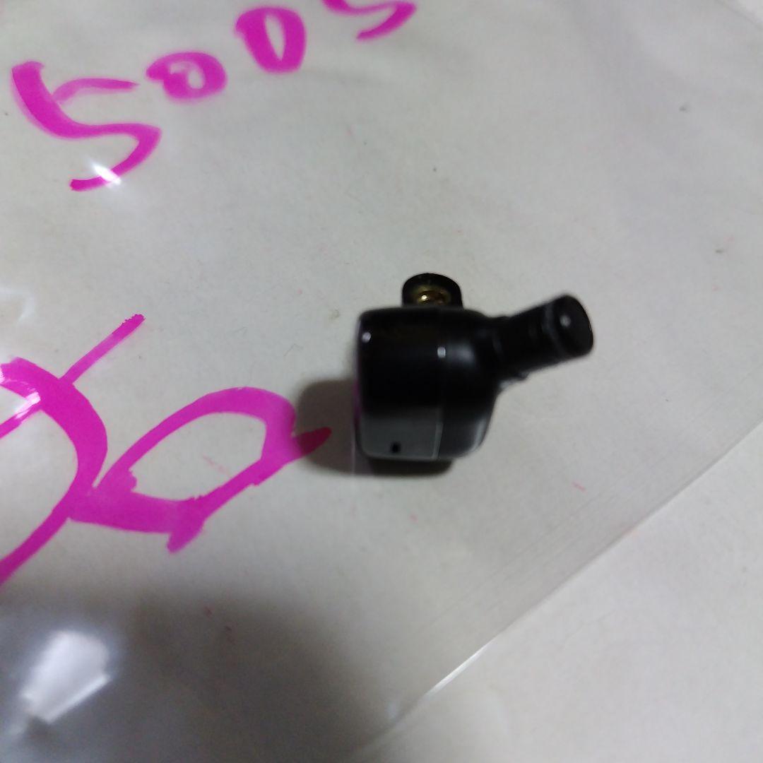 AKG N5005 ワイヤレスイヤホン ブラック右側