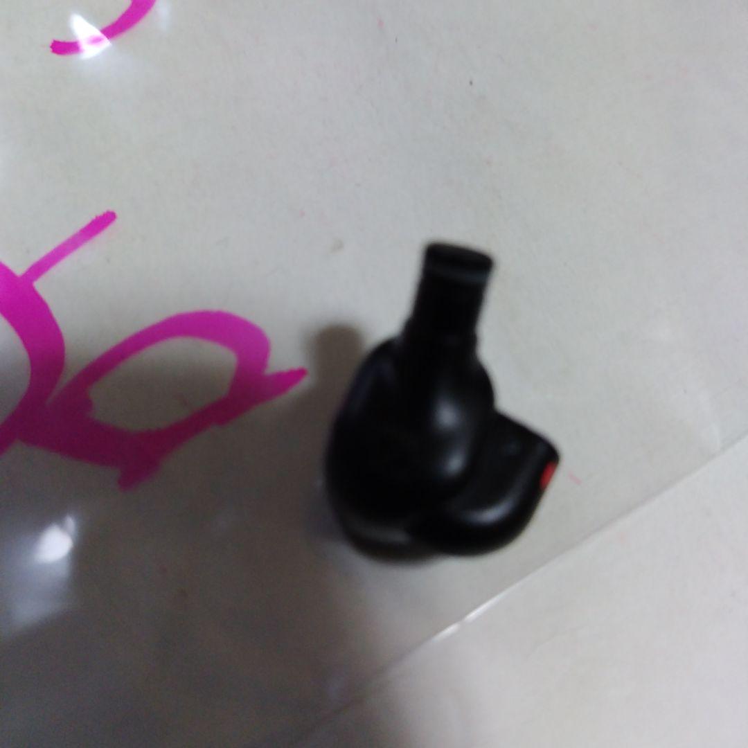 AKG N5005 ワイヤレスイヤホン ブラック右側