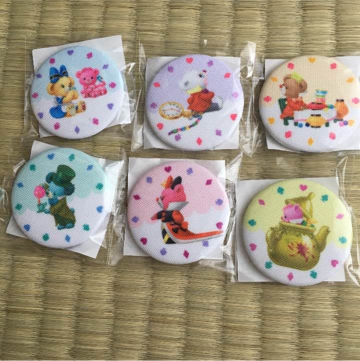 新品☆ユニベアシティ缶バッチ