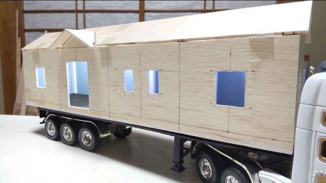 ラジコン　トレーラーハウス詳細①　木造トレーラーハウス