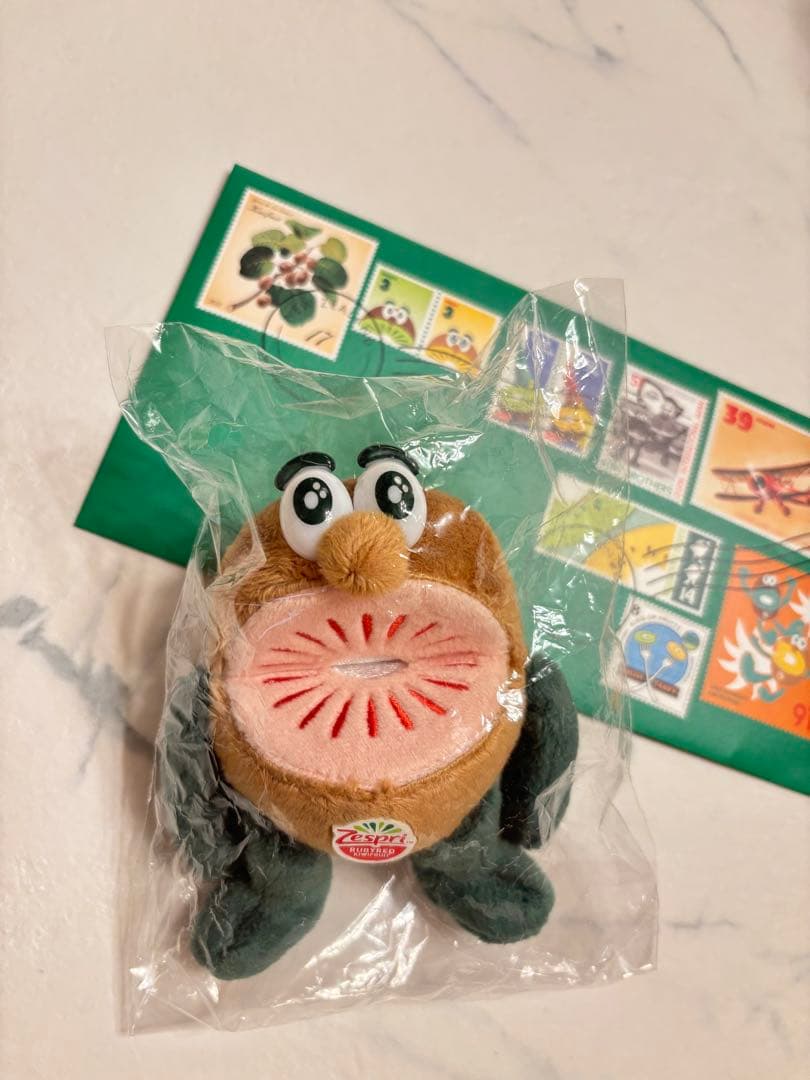 キウイブラザーズ レッド ぬいぐるみ