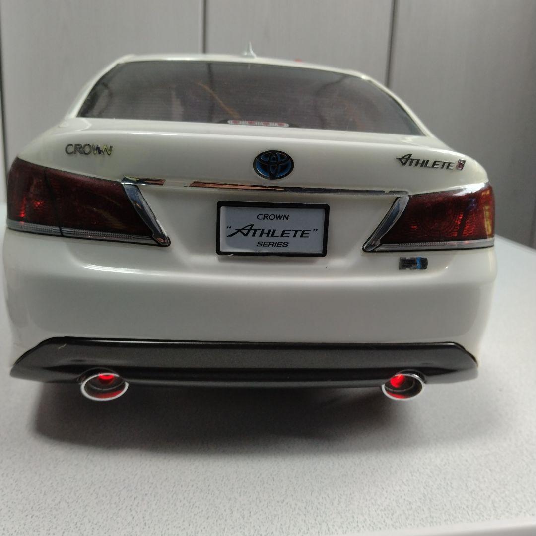 ラジコン覆面パトカークラウンアスリートホワイト