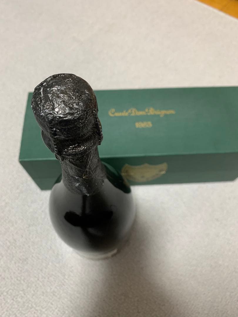 セラー保管1985 ドン・ペリニヨン ヴィンテージ/箱/専用パンフレット付/