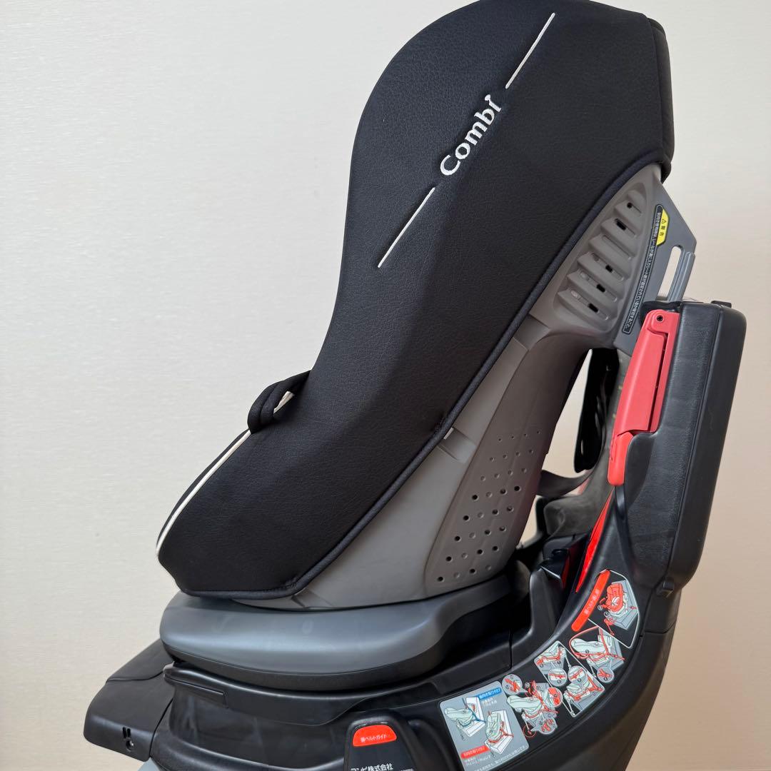 Combi コンビ ゼウスターンユーロ 回転式チャイルドシート 新生児〜