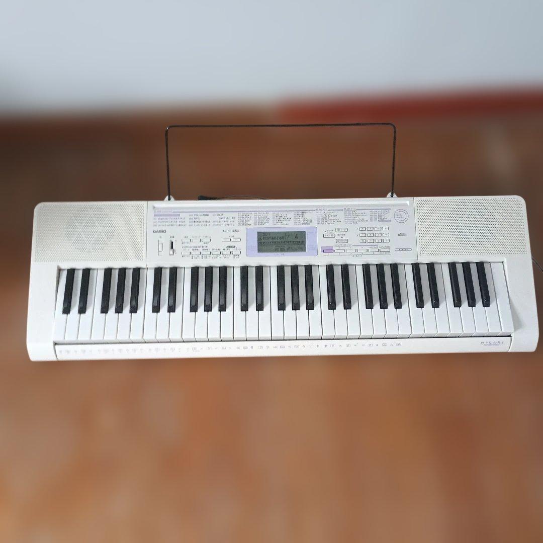 CASIO LK-122 ホワイト キーボード　手渡し割引あり