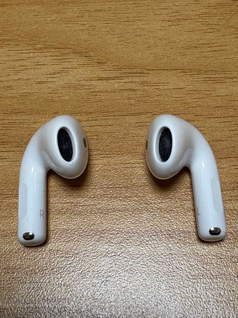 AirPods4 アクティブノイズキャンセリング搭載