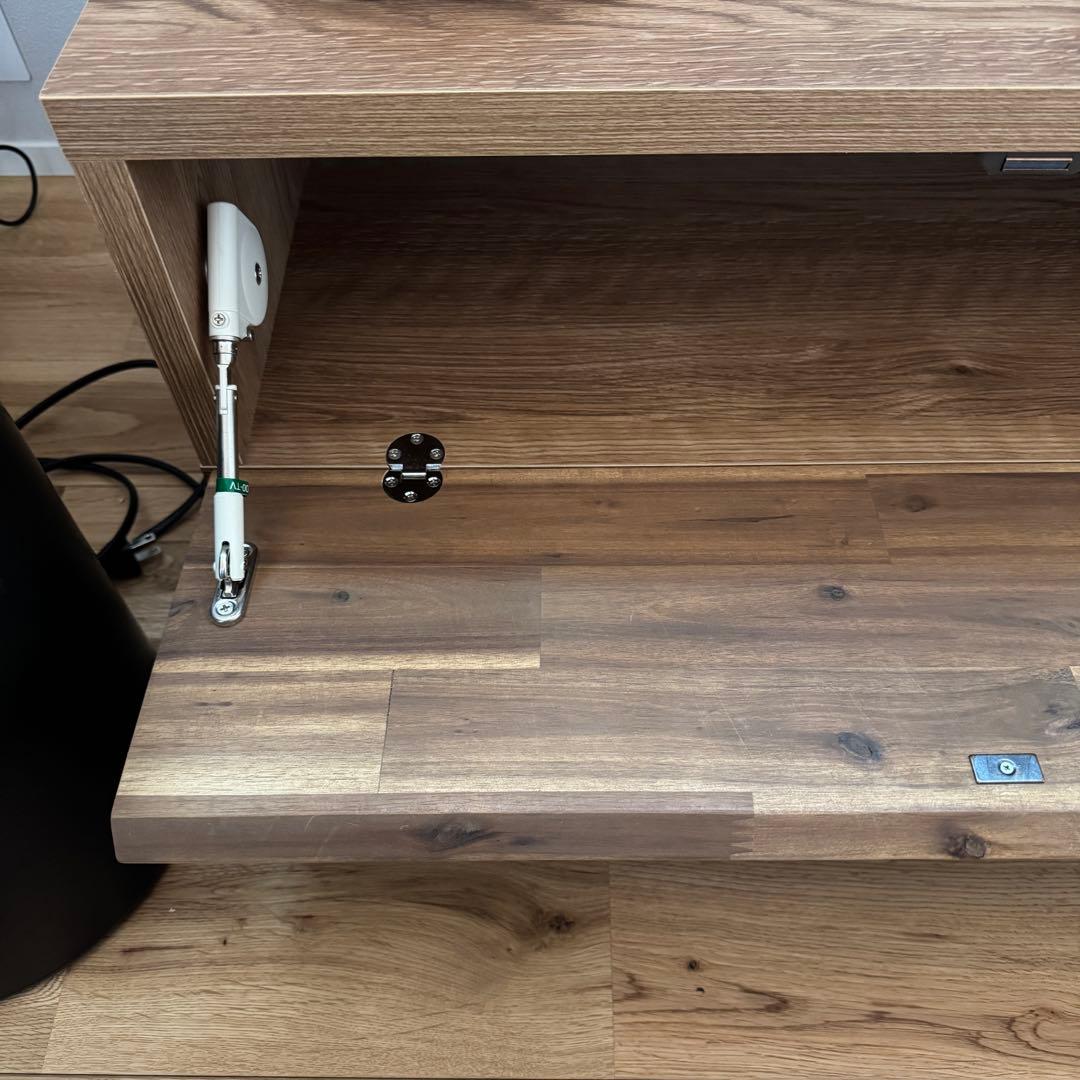 LOWYAテレビボード