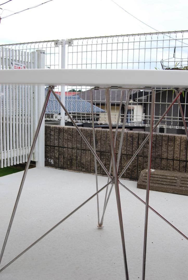 MAGIS テーブル　ごんのすけ