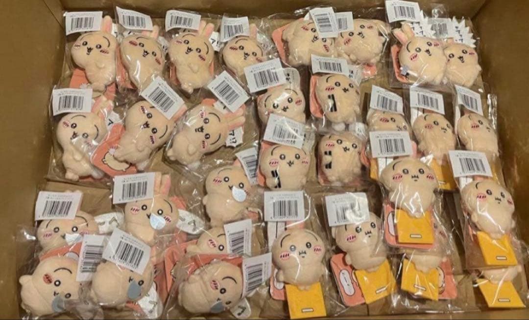 ちいかわ　たぬきだもんくじ　うさぎたらけくじ　モモンガ　アザラシ　まとめ売り