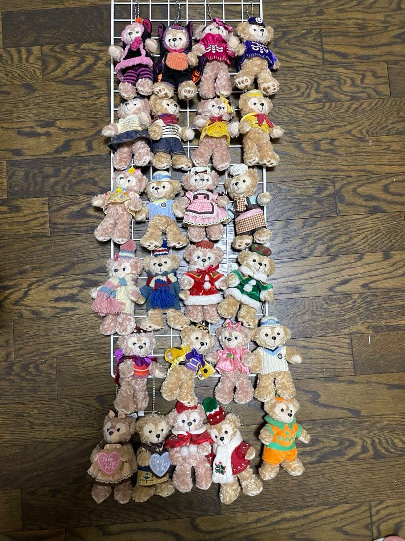 ぬいぐるみバッジ　まとめ売り　全65体　ダッフィー　シェリーメイ　ジェラトーニ