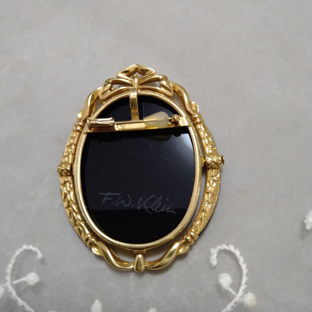 F.W.  カメオブローチ　ペンダントトップ　2種類のフレーム