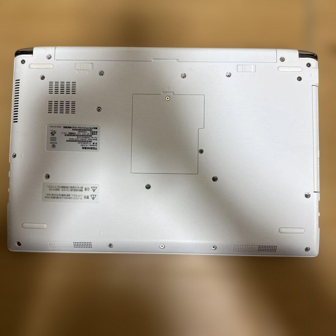 Corei7/8GB/SSDノートパソコン