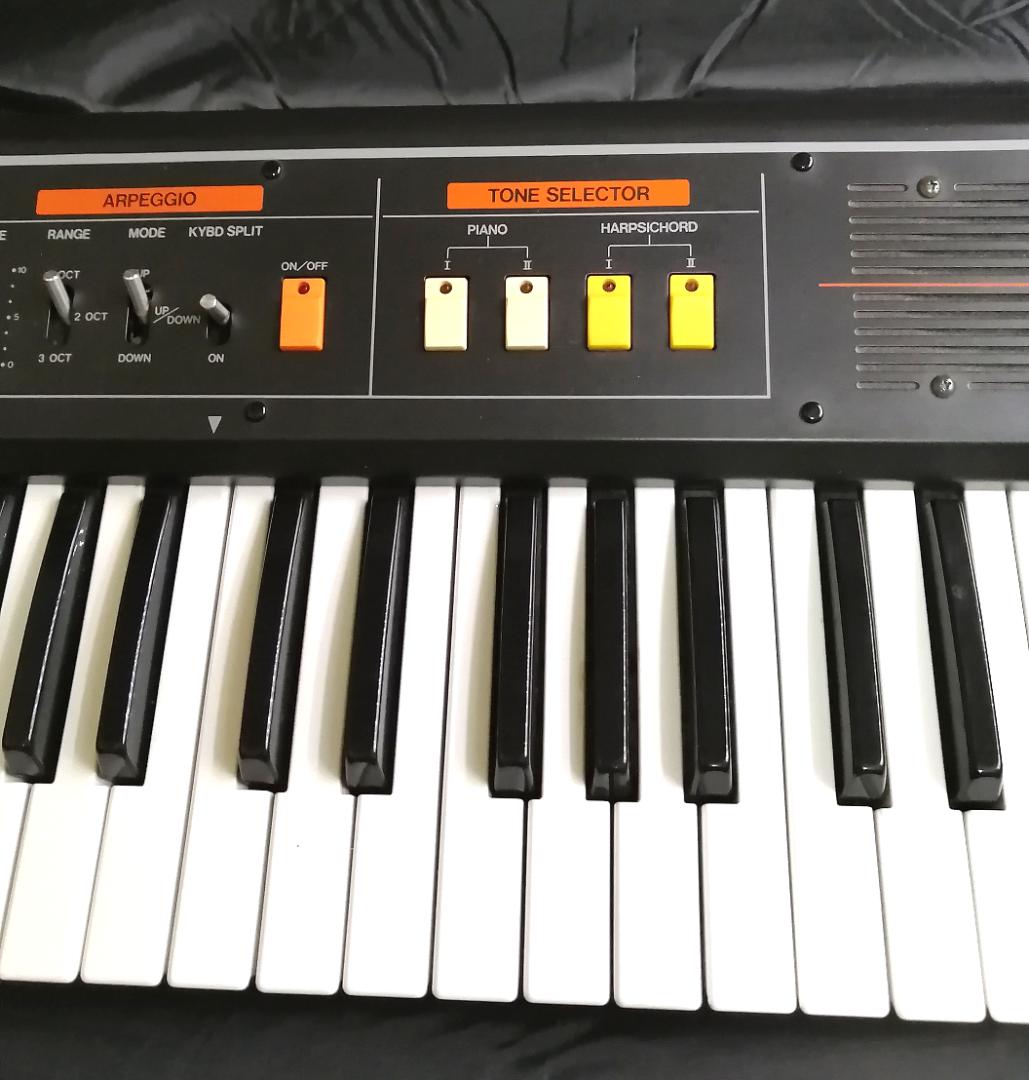 Roland ローランド　電子ピアノ　キーボード EP-09