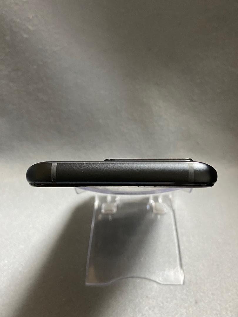 美品 SIMフリー ASUS ROG Phone 5 256GB ブラック色