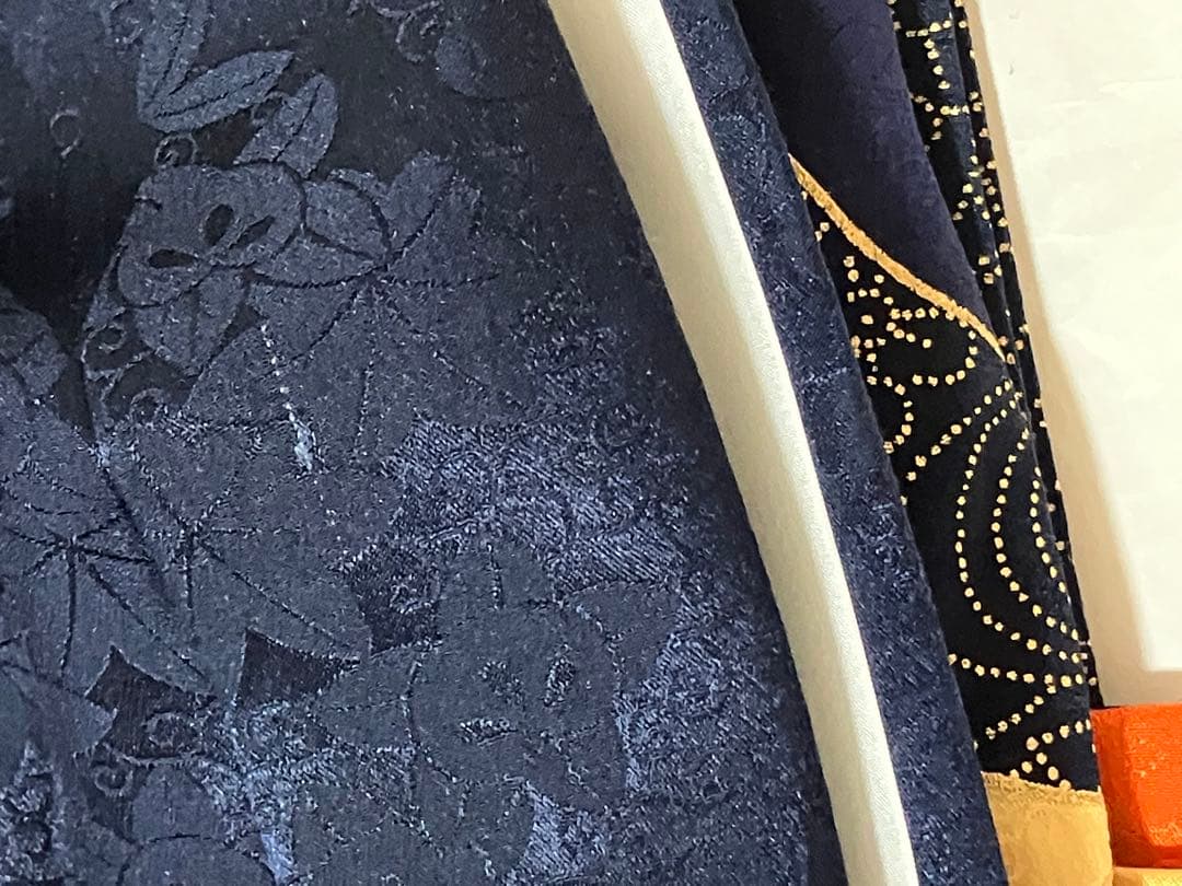 サービスセット しつけ糸つき紺の古典柄正絹振袖 全て揃ったフルセット M～トール