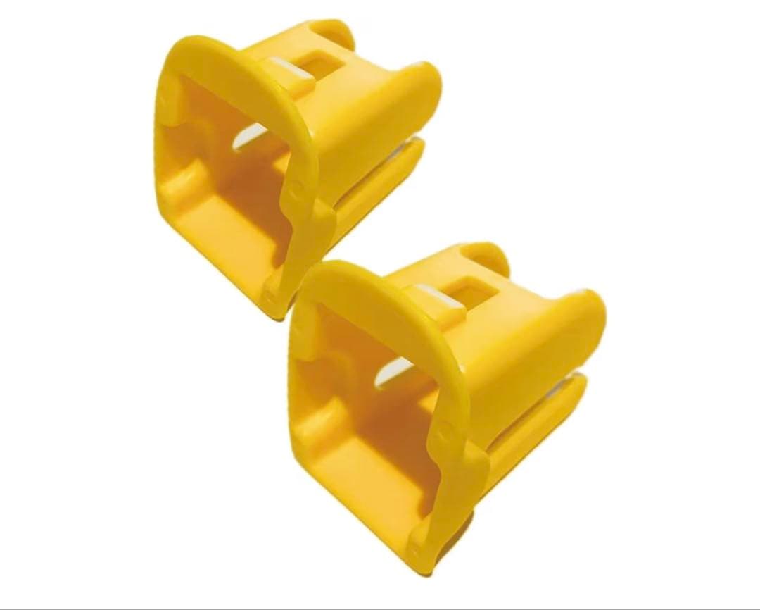 美品　ネビオジュニアシート清掃済み ISOFIXガイドカップ、シート保護マット