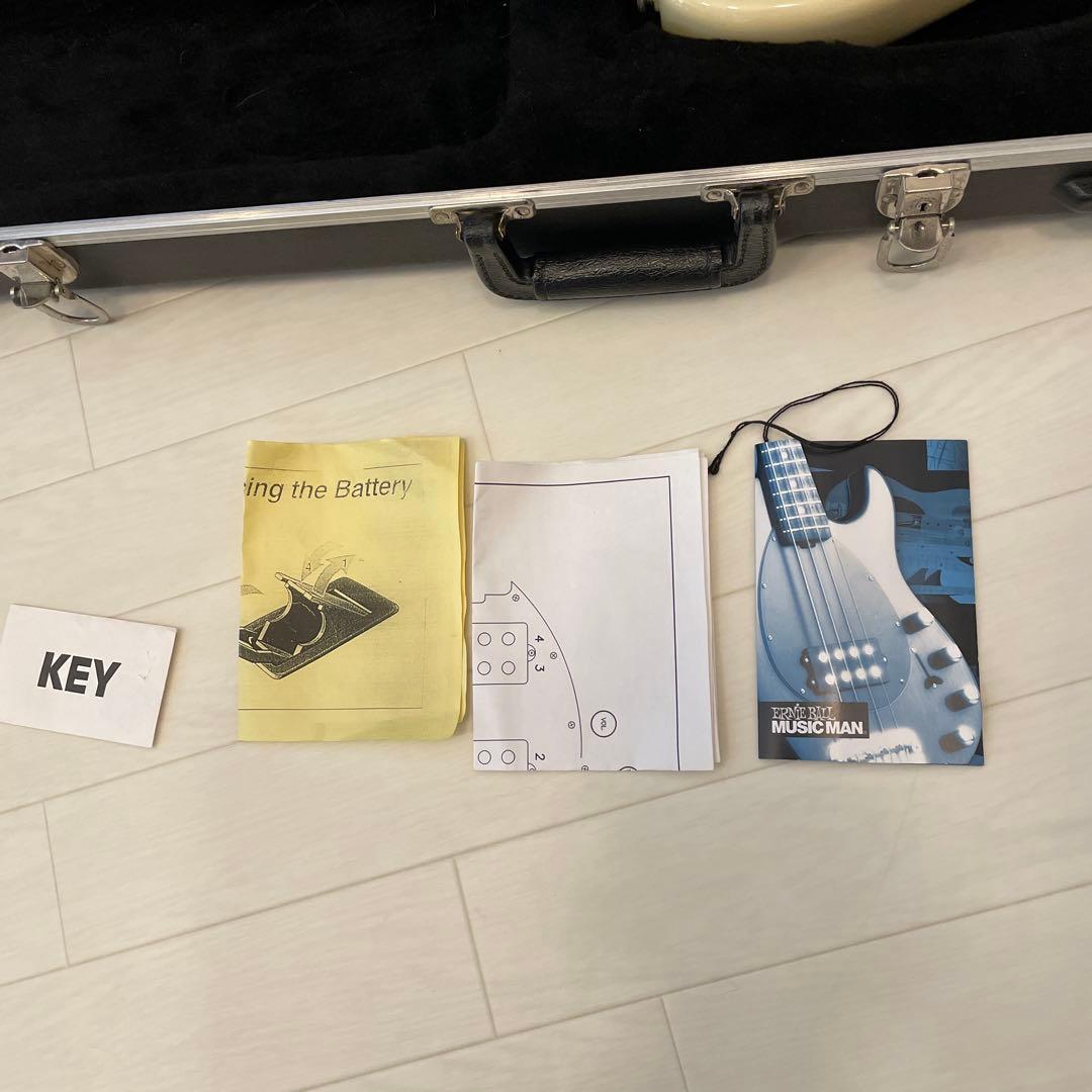 ベース MusicMan Sterling bass