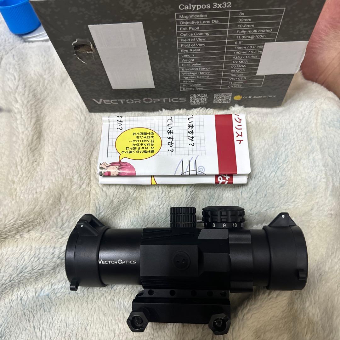 VECTOR OPTICS Calypso 3x32 レンズカバー 電池付き