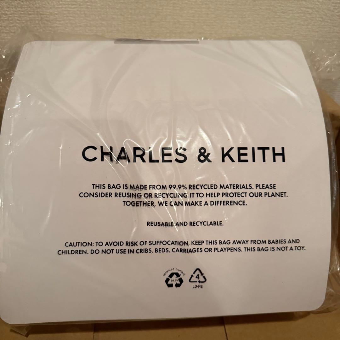 【新品未使用】 ドゥオ ブレードチェーンハンドルホーボーバッグ ブラック