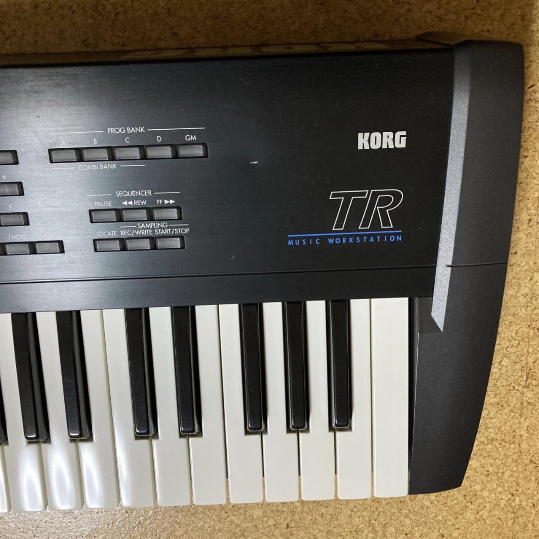 【ソフトケース付き】KORG TR61 シンセサイザー 61鍵盤