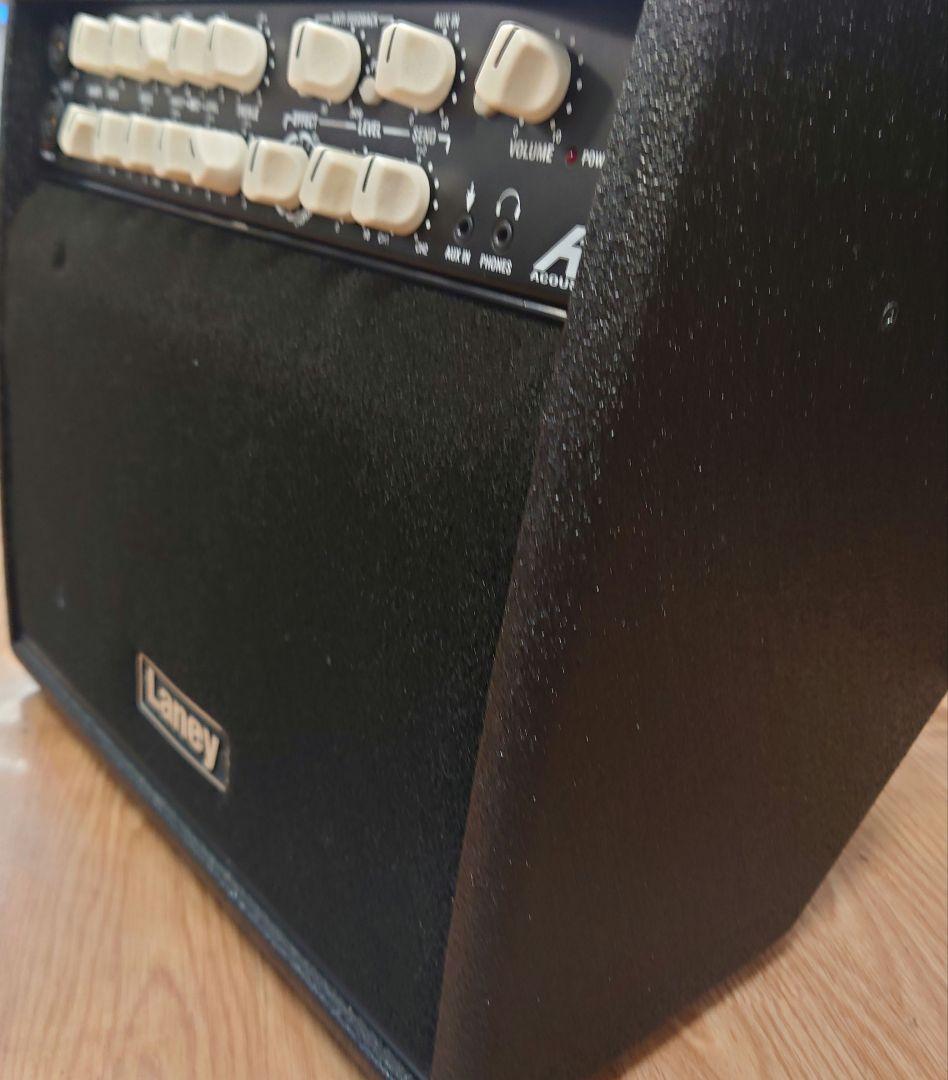 ■■LANEY A1＋　アコースティックギター用アンプ