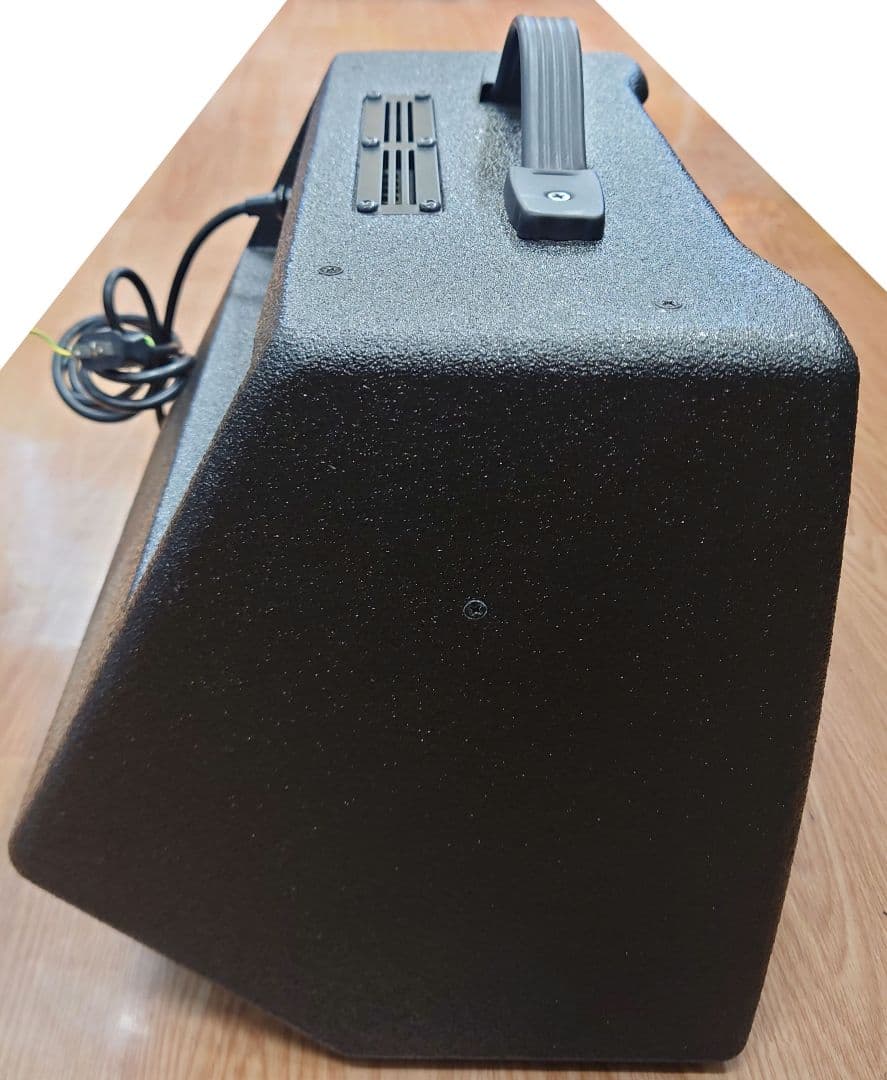 ■■LANEY A1＋　アコースティックギター用アンプ