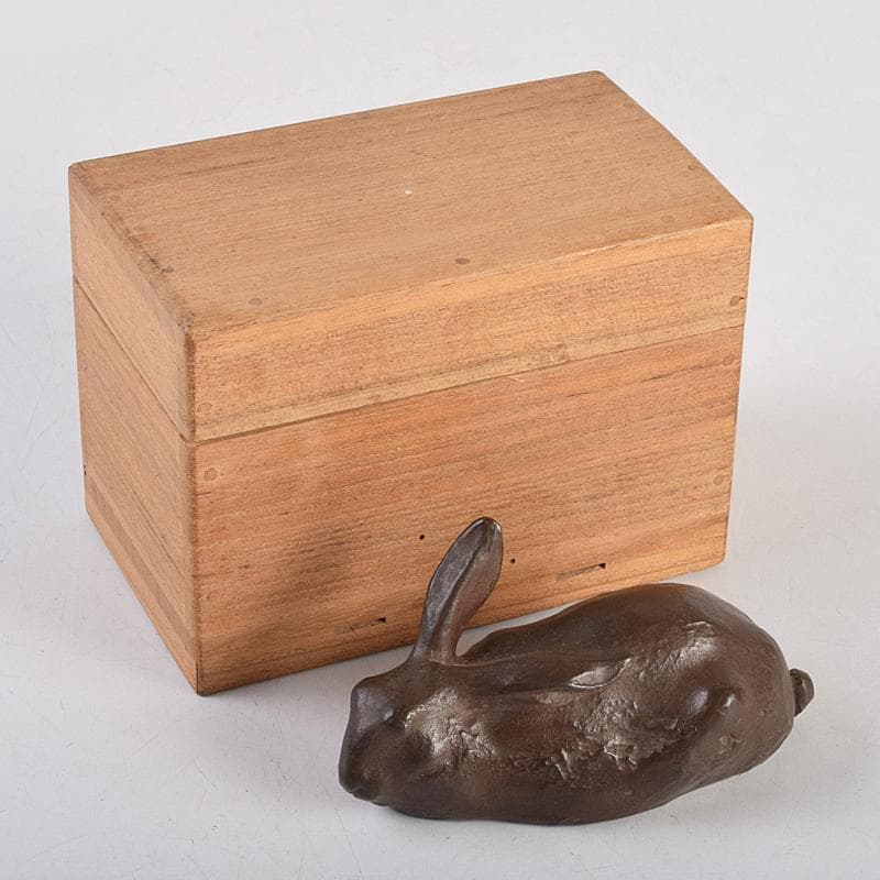 古銅　ブロンズ像　兎　置物　三郎刻印あり(吉田三郎？)　時代箱付　V　R9104