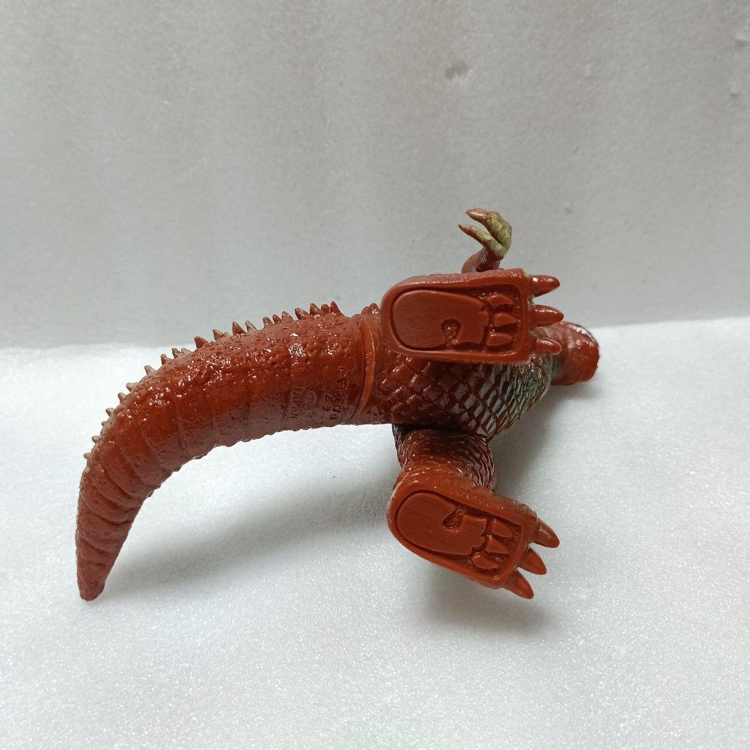 ポピー キングザウルス ベムラー