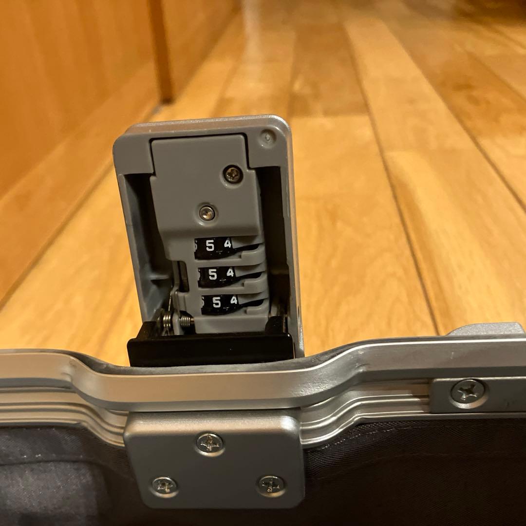 xiaomi シャオミ アルミ スーツケースキャリーケース 機内持込み シルバー
