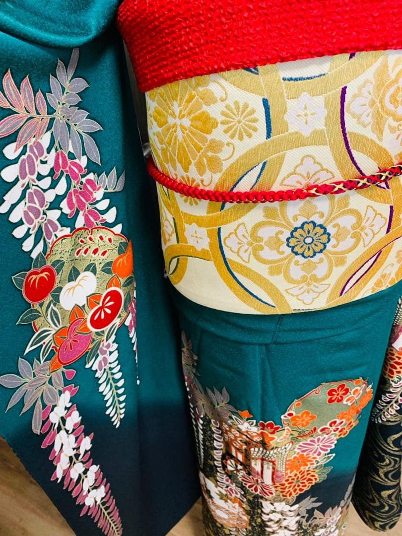 振袖フルセット豪華振袖　雪輪御所車花文　暈し染め　金彩　鈴乃屋扱い　正絹